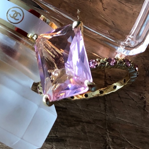 Huge Pink Faux Pink Gem Stone Ring with Pink Pave Band size 8.5 - Picture 1 of 4